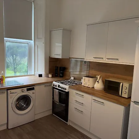 2br Flat West End Near Kelvingrove And Centre Glasgow