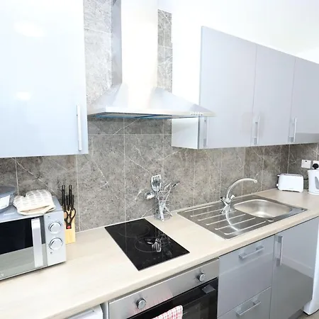 Glasgow Studio Apartment