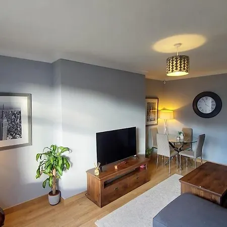Cosy 2 Bed South *