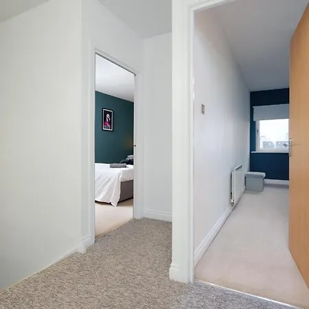 5 Bed Finnieston Skyhigh Duplex With Parking Apartament Glasgow