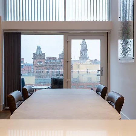 Centre With Free Secure Underground Parking Apartamento Glasgow