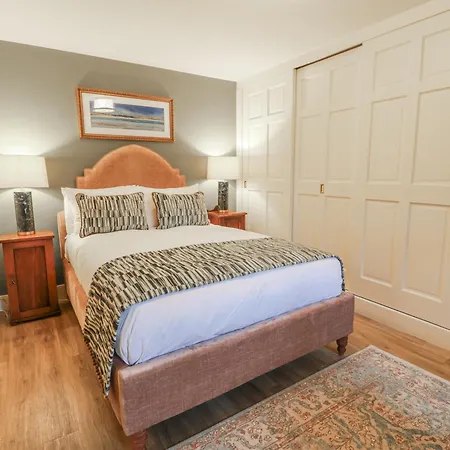 The Coach House - Holmwood גלאזגו