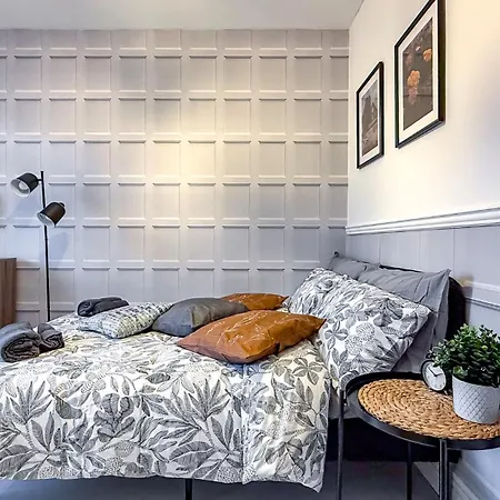 Quite And New House, Commore Drive شقة غلاسغو