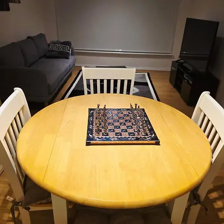 Glasgow City Center Apartment