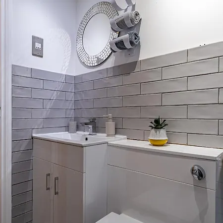 The Ovo Hydro Penthouse With Free Parking *