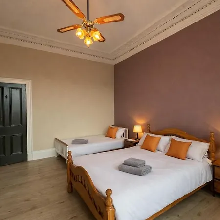 Contractors And Guests Grand 3 Bedroom Free Parking Fully Equipped