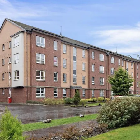 Modern Ground Floor 2 Bed Secure Parking & Perfect For City- Celticemirates Stadium דירה גלאזגו