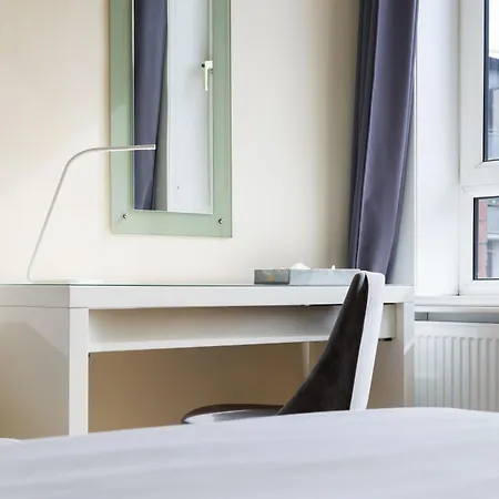 Hotspur House