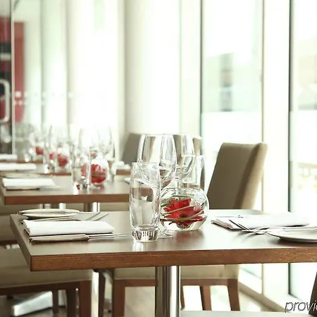 Hilton Garden Centre Hotel 4*