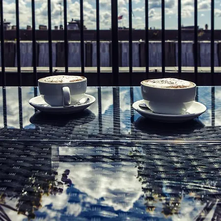 Hotel Carlton George 4*