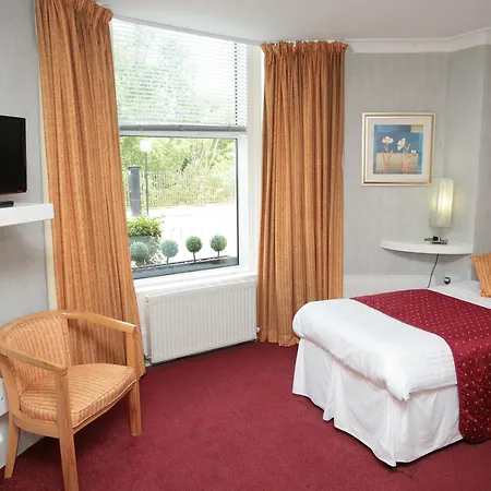 Albion Hotel 3*