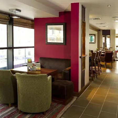Premier Inn Glasgow City - Buchanan Galleries 3*