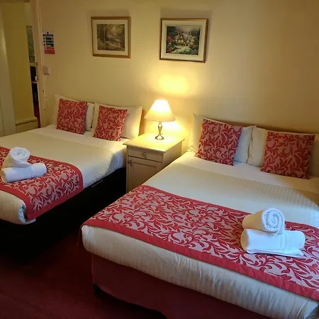Guest house The Kelvin West End 2*