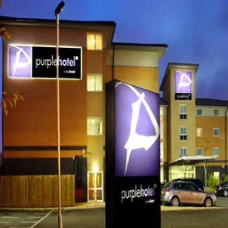 Premier Braehead Hotel 3*
