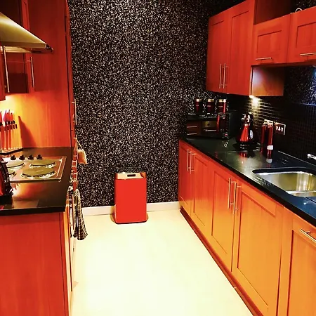 City Center Flat With Parking * غلاسغو