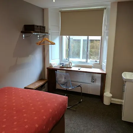 The Kelvin West End Guest house 2*