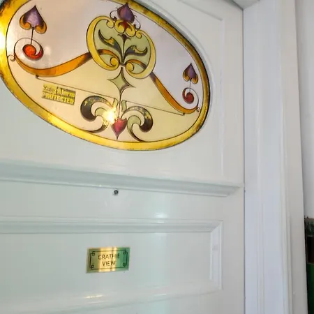 Premier - Crathie View *