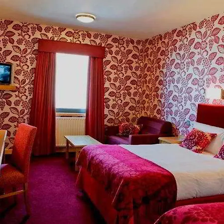 Apex Of 4* Глазго