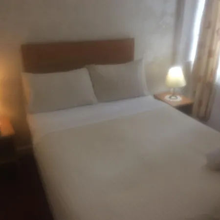 Kelvin Apartment