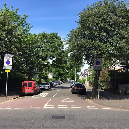 아파트 Scotstoun Appartments *