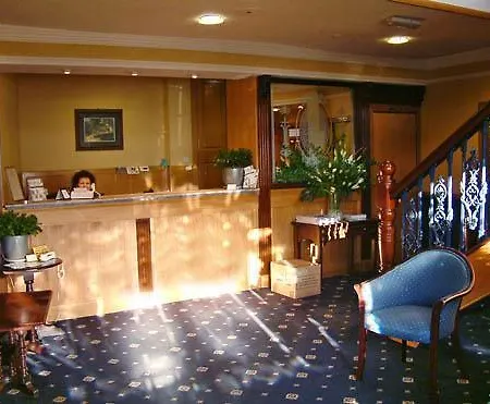 Inn The Redhurst Glasgow 2*