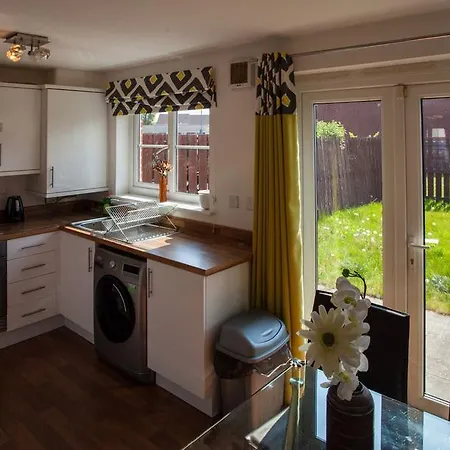 Hampden House * Glasgow