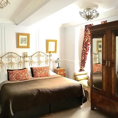 The Alamo 4* Glasgow