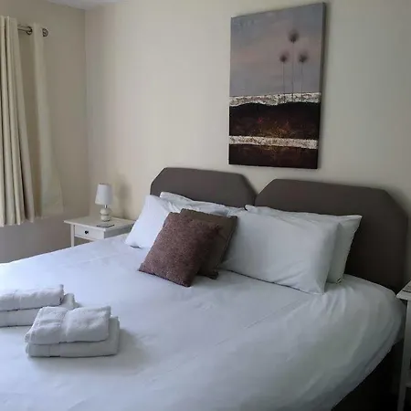 Clyde Waterfront Hotel 3*