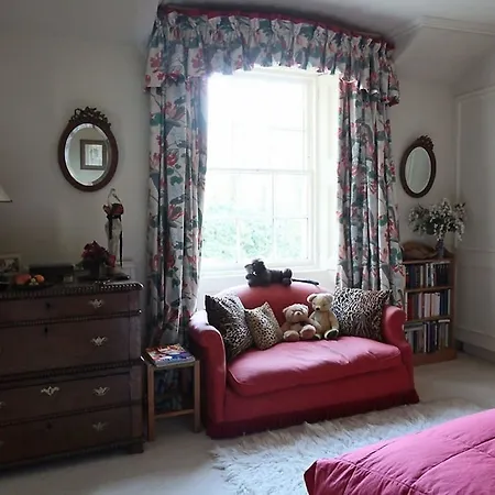 Bed & Breakfast Finglen House 3*