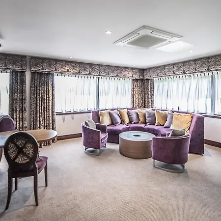 Parklands & Country Club Hotel 4*