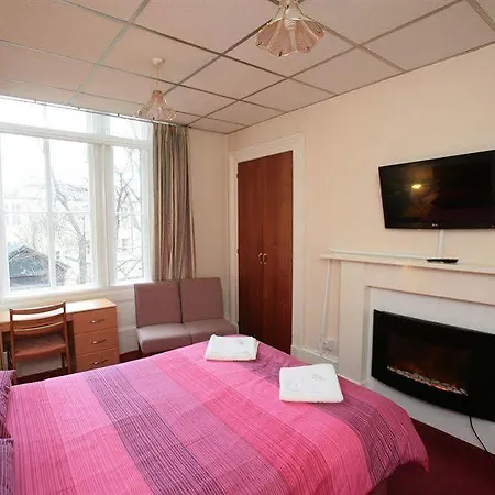 The Kelvin West End Guest house