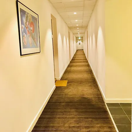 Station Skyline With Parking * Glasgow