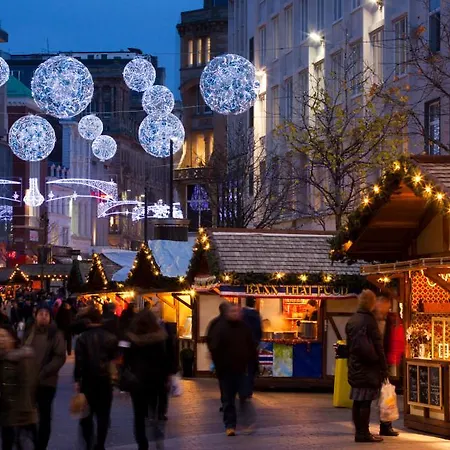 Station Skyline With Parking Daire *