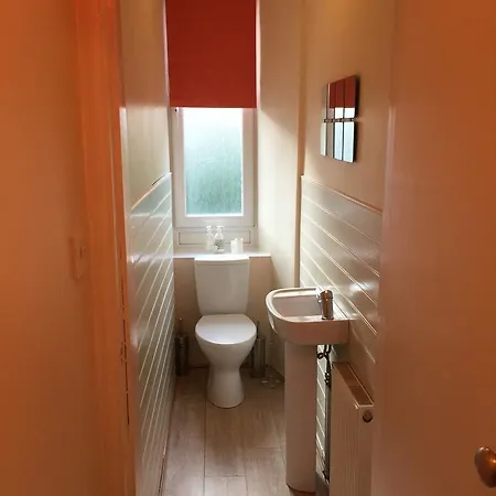 Appartement Scotstoun 1 Bed Flat *