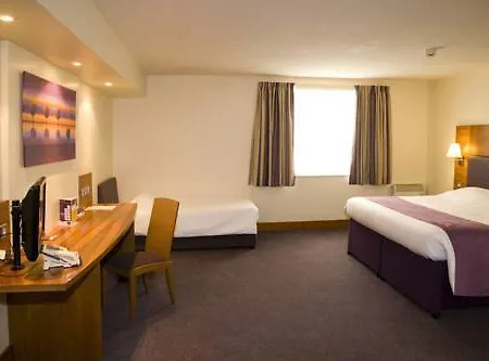 Premier Centre - Argyle Street