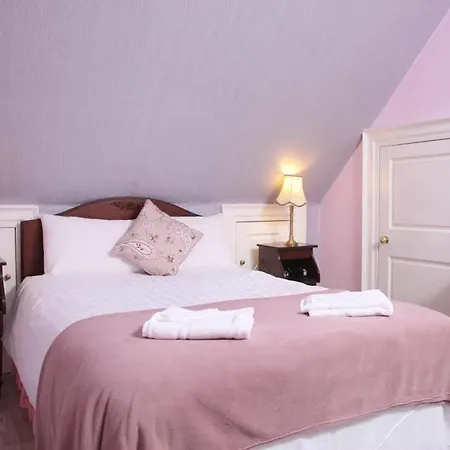 Number 52 Charlotte Street Hotel *