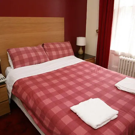 Clifton 3*