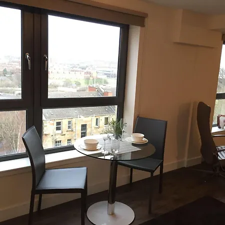 Clyde Waterfront Hotel 3*