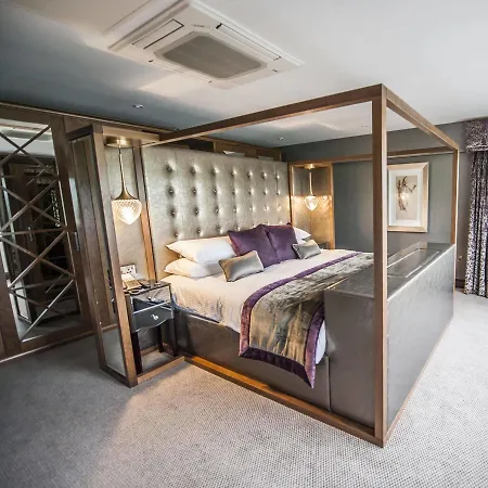 Parklands & Country Club Hotel 4*