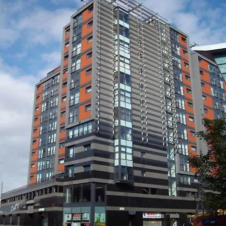 The Heights - River And City View Glasgow