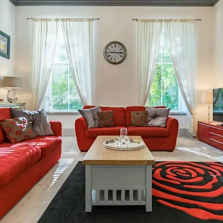 Stunning 2 Bedroom In Heart Of West End Apartment Glasgow
