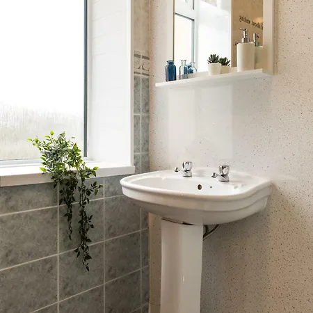 Lomond Serviced Apartments- Hydro House Semesterbostad Glasgow