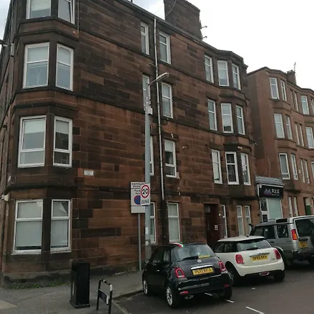 Daire Hampden Tenement Flat