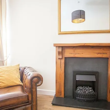 Classic And Stylish, Central