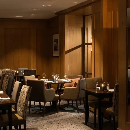 West By Compass Hospitality Hotel