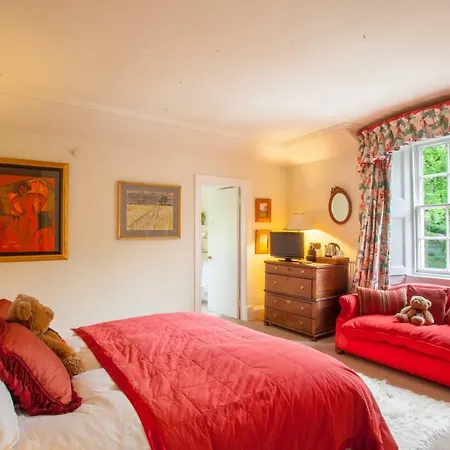 Finglen House Bed & Breakfast 3*