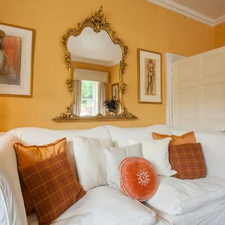 Bed & Breakfast Finglen House