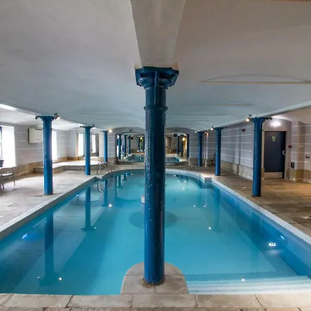Luxury 2bd Penthouse Private Lift & Swimming Pool