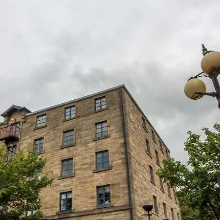 Luxury 2bd Penthouse Private Lift & Swimming Pool * Glasgow