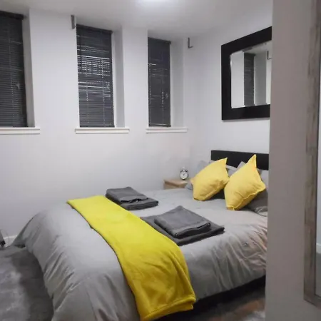 Art Deco Building On Vibrant Sauchiehall Street